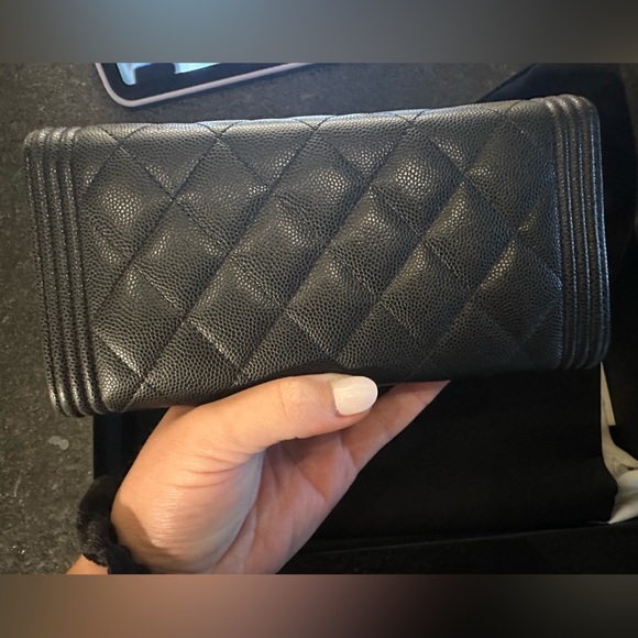 Chanel boy checkbook wallet black with ruthenium - Picture 3 of 11